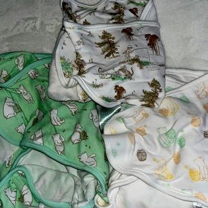 Aden + Anais Swaddle. Disney Winne the Pooh